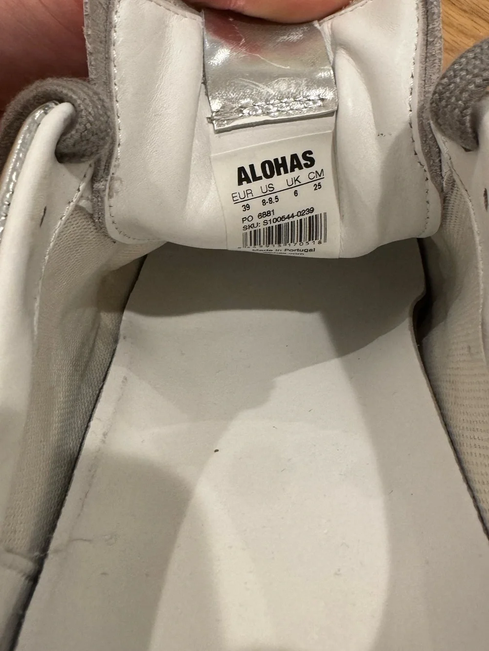 ALOHAS barely worn